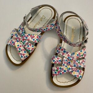BRAND NEW Salt Water Sandals Flower  Sandals